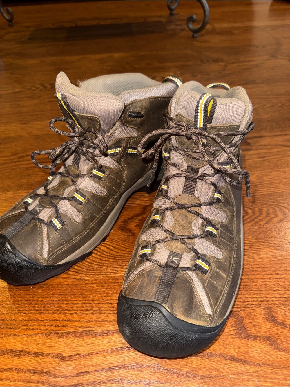 Keen Brown and Gray Men's Waterproof Hiking Boots Men’s Size 13